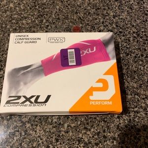 2XU women’s compression calf guards 1 pair